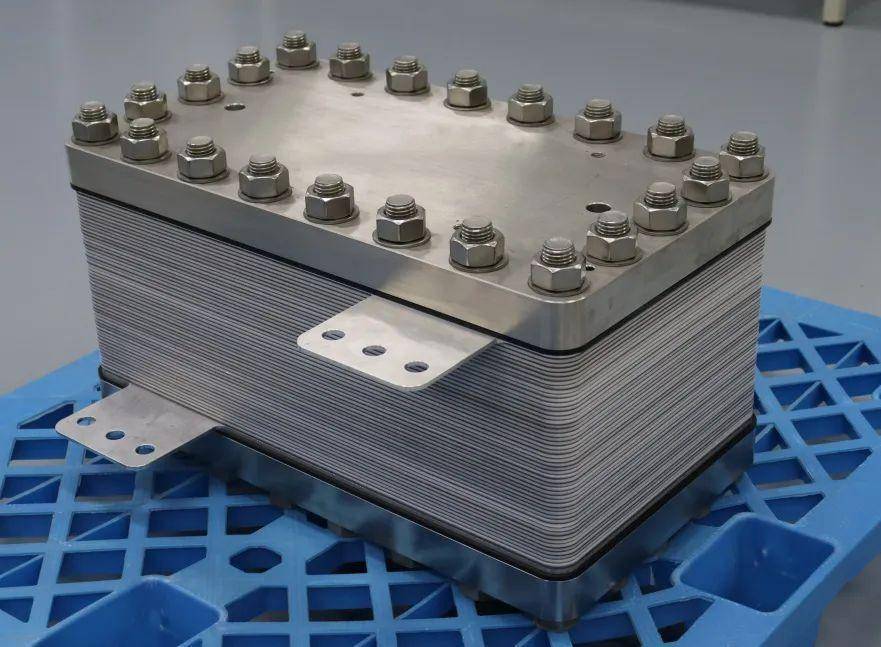 High-Purity PEM Electrolyzer Hydrogen Generator (1Nm3/ h - 50Nm3/ h)
