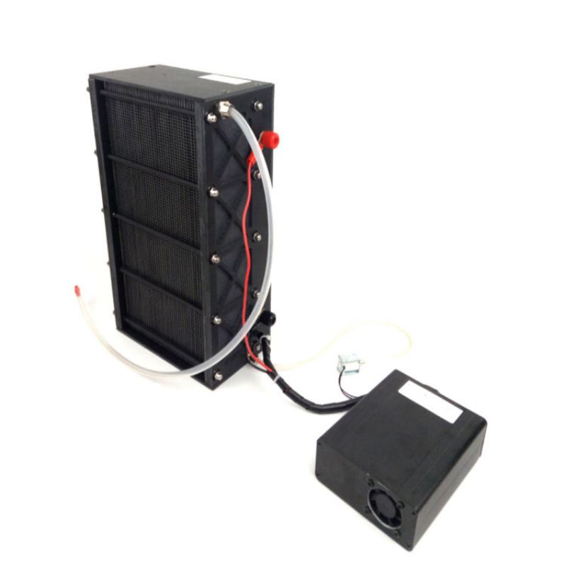 Hydrogen fuel cell stack with proton exchange membrane