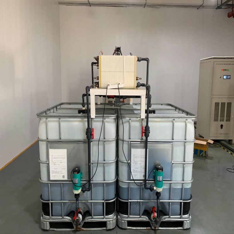 New 5kw vanadium REDOX flow battery