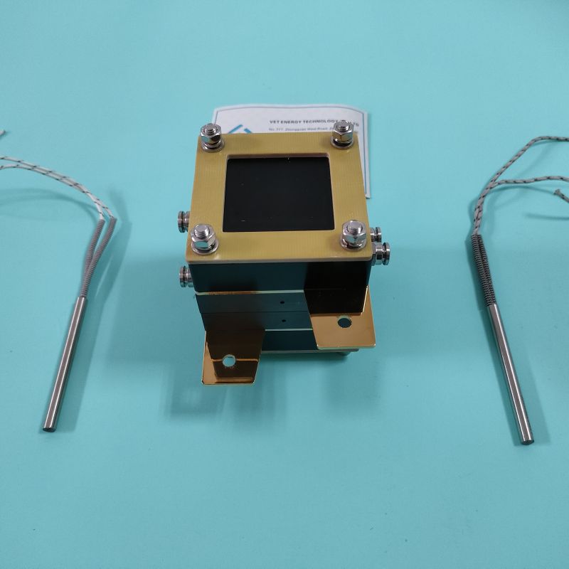 Special fixture for testing the performance of fuel cell membrane electrodes